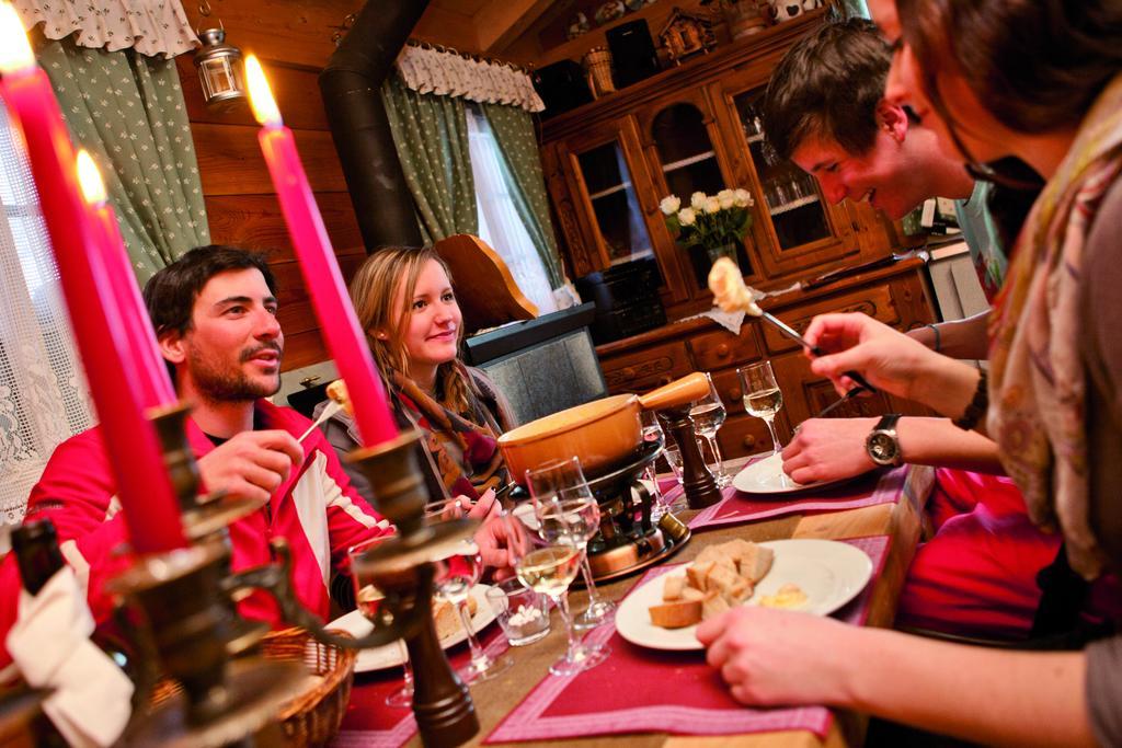 Alpenhotel Zur Wildi Lauchernalp Wiler Dış mekan fotoğraf