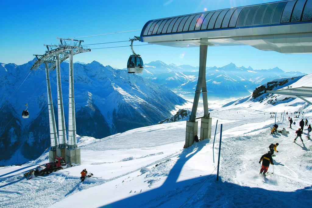 Alpenhotel Zur Wildi Lauchernalp Wiler Dış mekan fotoğraf